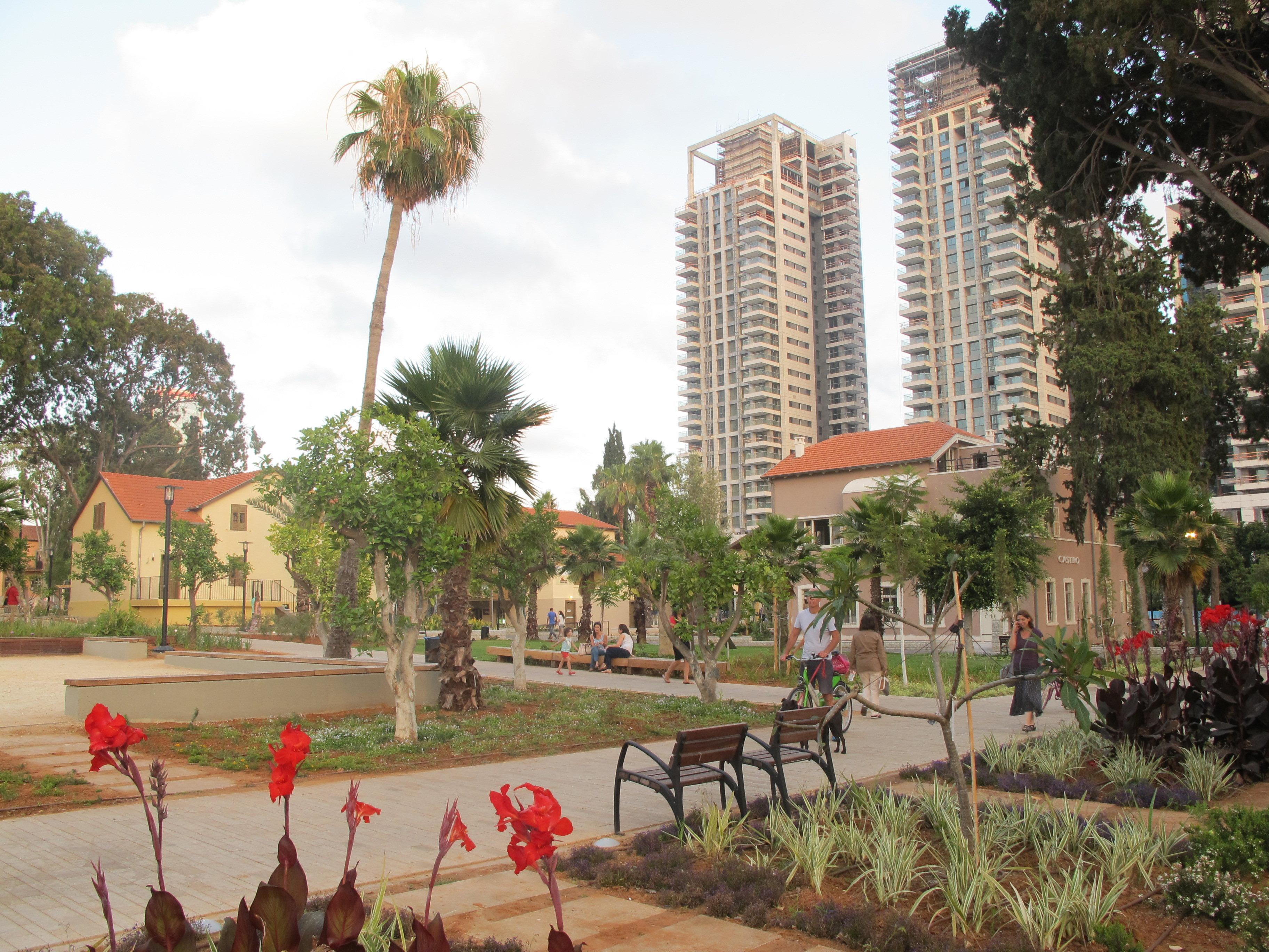 קראון פלזה סיטי סנטר 5*