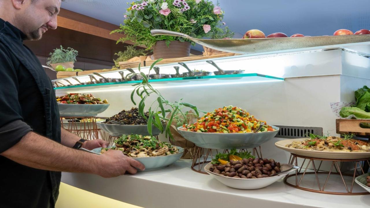 Hotel Crowne Plaza Center By Ihg