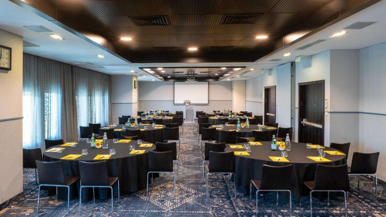 Crowne Plaza Center By Ihg