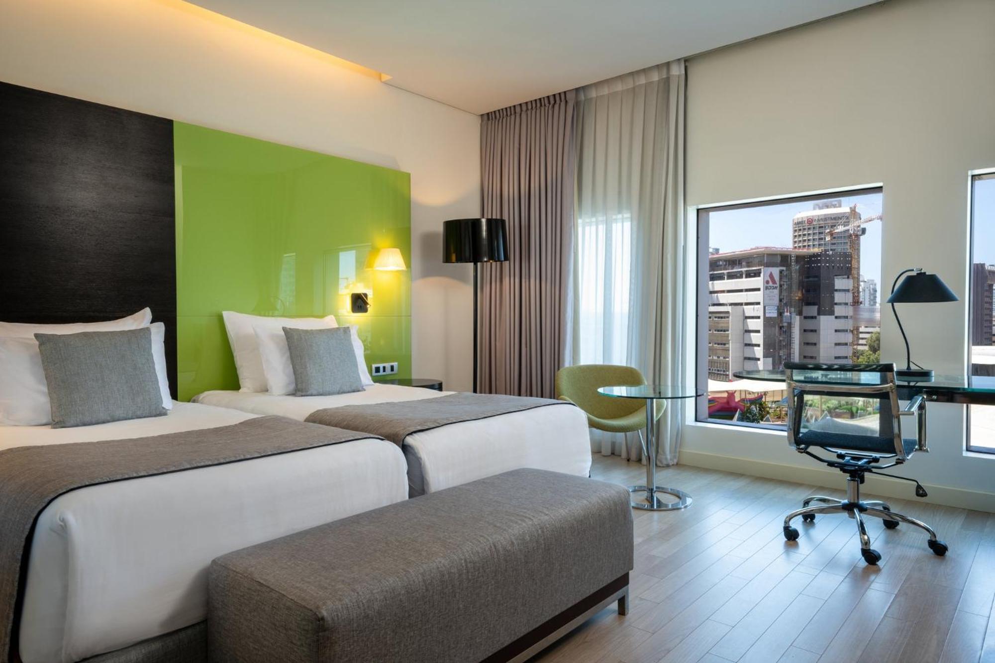 Crowne Plaza Center By Ihg Hotel