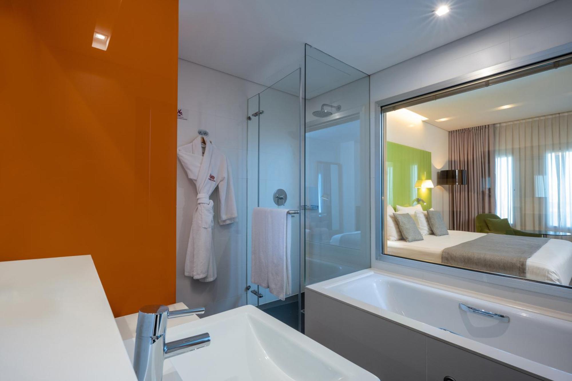 Crowne Plaza Center By Ihg