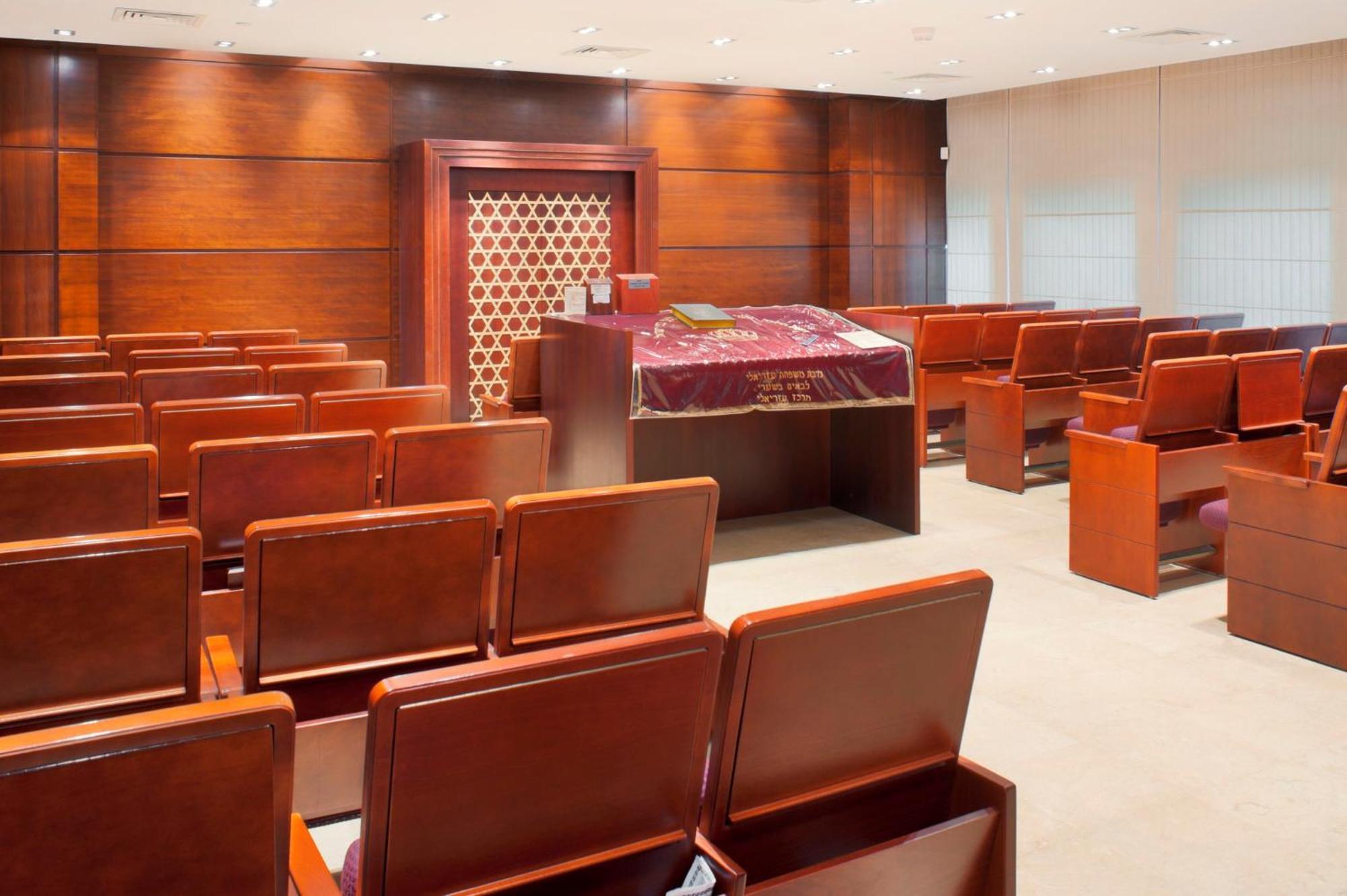 Crowne Plaza Center By Ihg